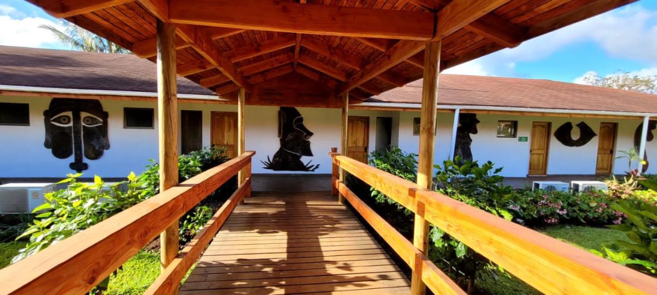Hotel Puku Vai Hanga Roa Exterior photo